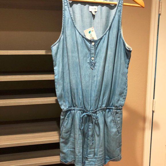 NWT Sneak Peek Chambray Denim Tie Waist Romper S - Picture 4 of 6